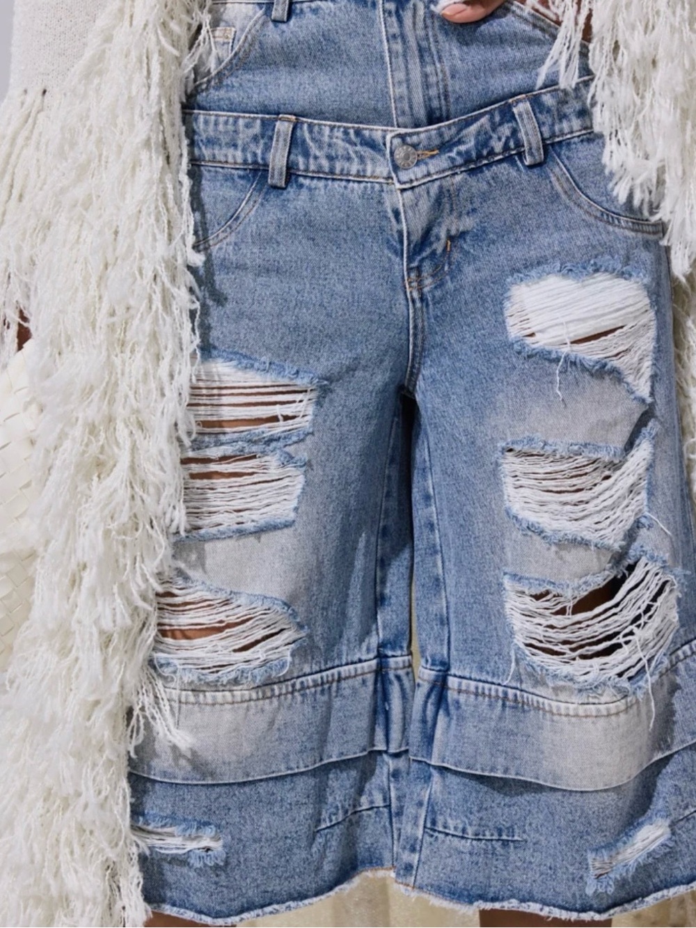 AKIRA Light Blue Distressed Boyfriend Jeans